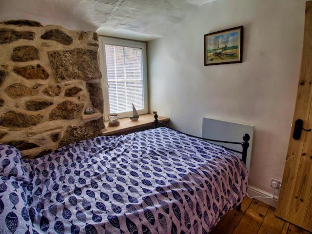 Knocker Cottage Is A 3 Bedroom Made Up Of 1 Double Bedroom And 2 Small Double Bedrooms In Small Village 10 Min To Beaches 캠본 외부 사진